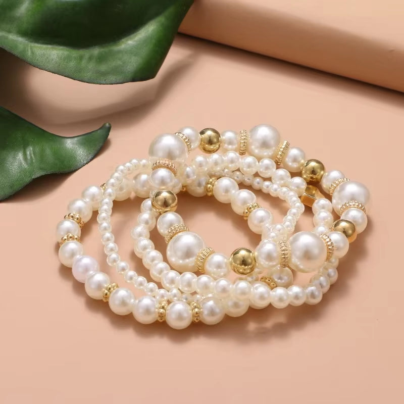 Beautiful and Versatile Pearl Love Women'S Bracelet Set of 4 Ins, High Grade, Elegant and Fashionable Jewelry