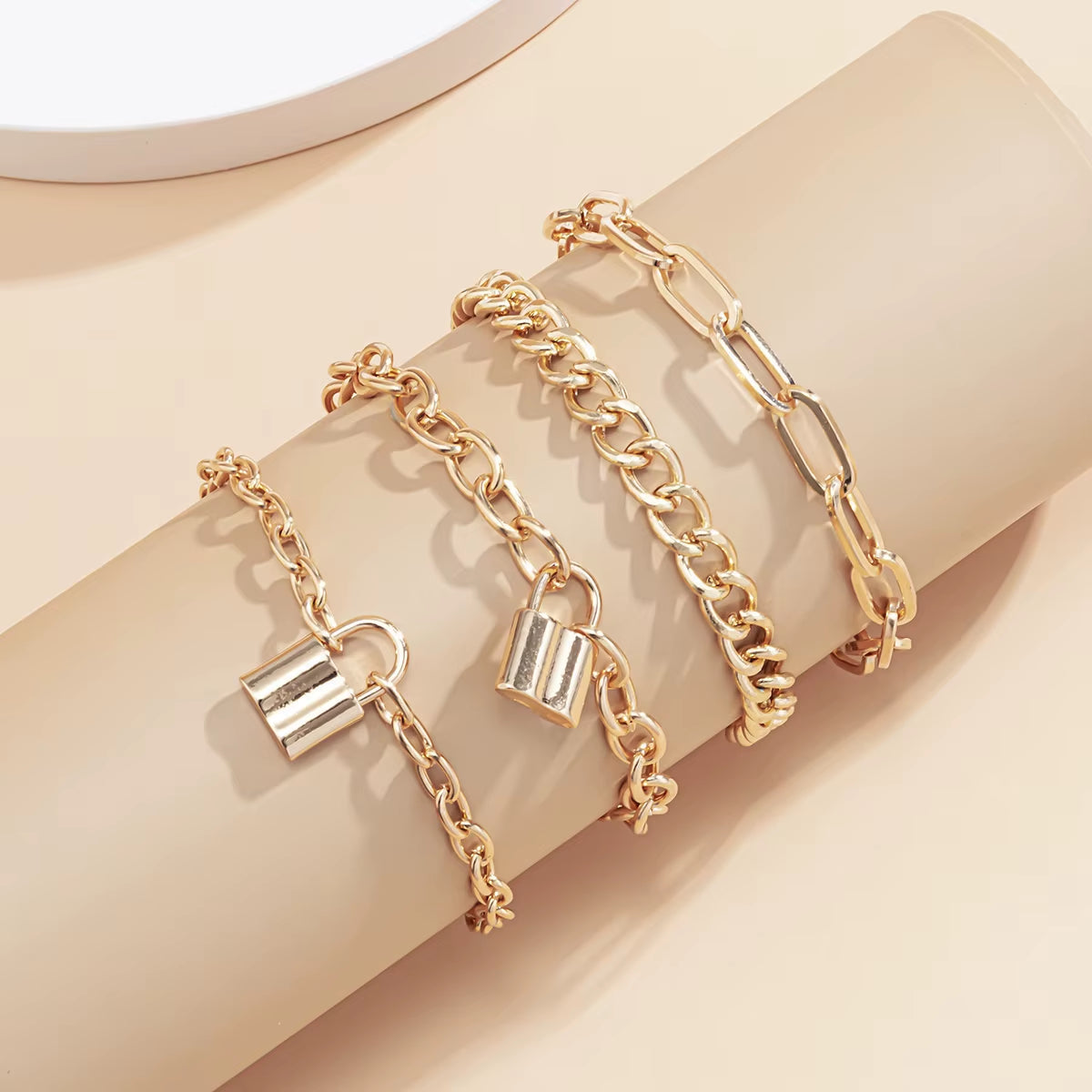 4Pcs Punk Curb Cuban Chain Bracelets Set for Women Simple Thick Gold Color Charm Bracelets Fashion Jewelry Accessories New